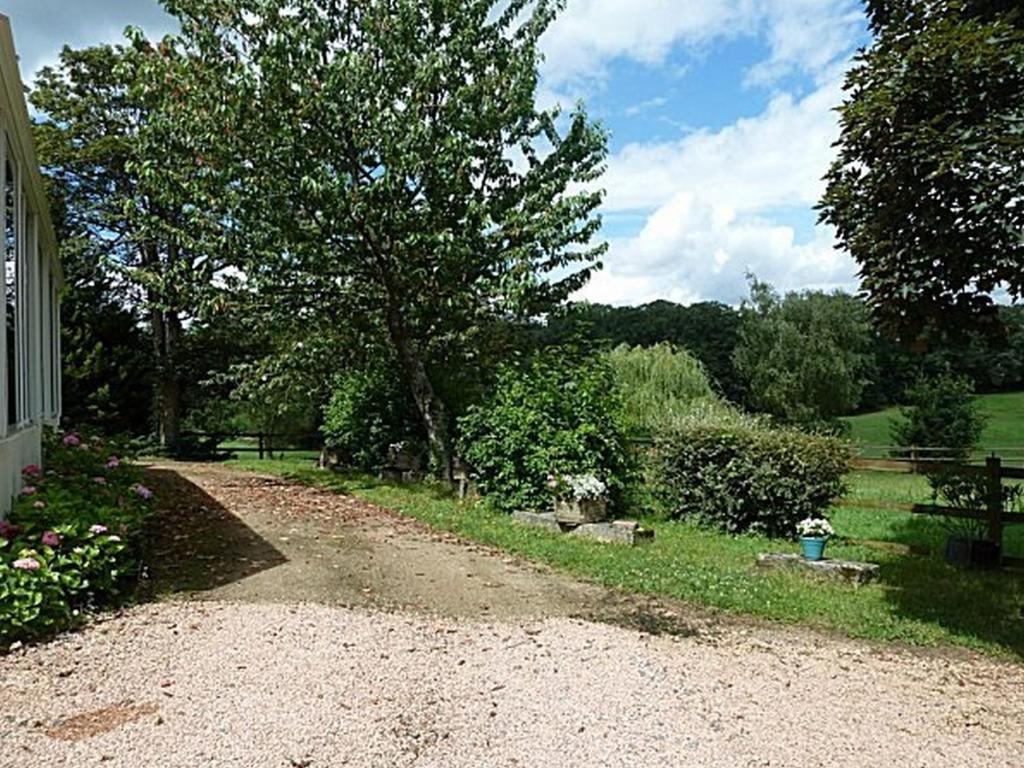 Chambres D'Hotes Du Haras De Coddes Cercy-la-Tour Esterno foto